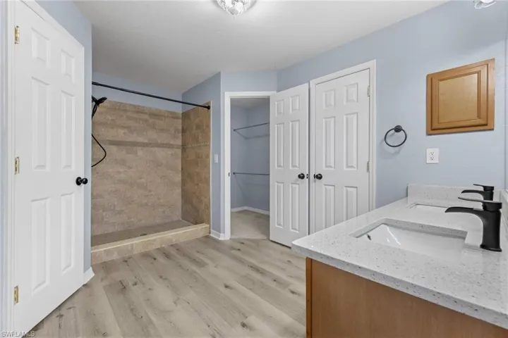 2051 NE 20th  ST, Cape Coral, FL 33909