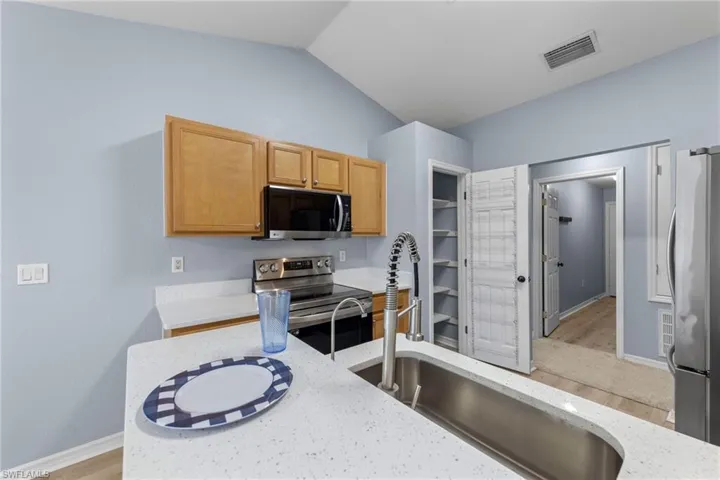2051 NE 20th  ST, Cape Coral, FL 33909