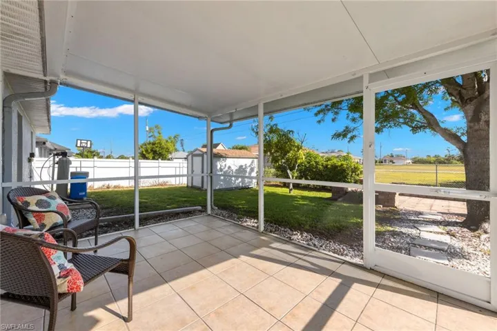 2051 NE 20th  ST, Cape Coral, FL 33909