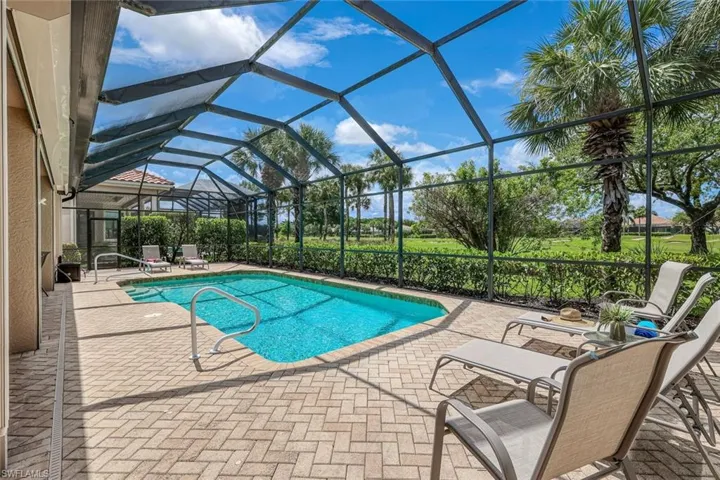 12118  Wicklow  LN, Naples, FL 34120