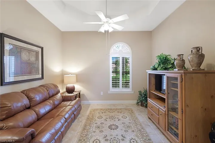 12118  Wicklow  LN, Naples, FL 34120