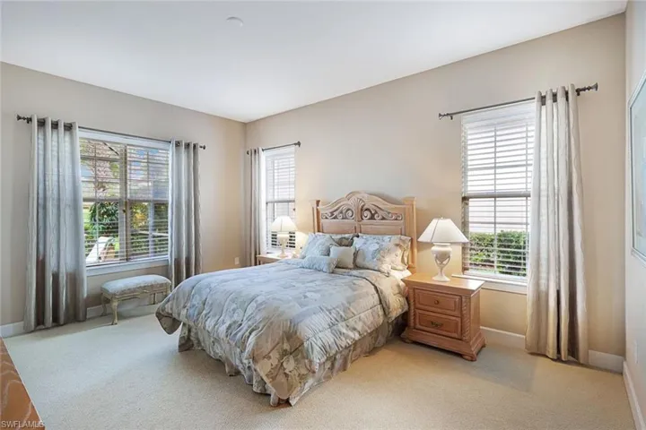 12118  Wicklow  LN, Naples, FL 34120