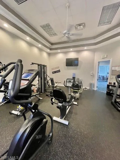 21 High Point CIR, Naples, FL 34103,225056140