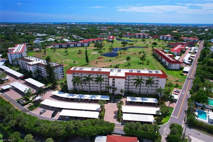 21 High Point Cir E # 206, Naples, Florida 34103