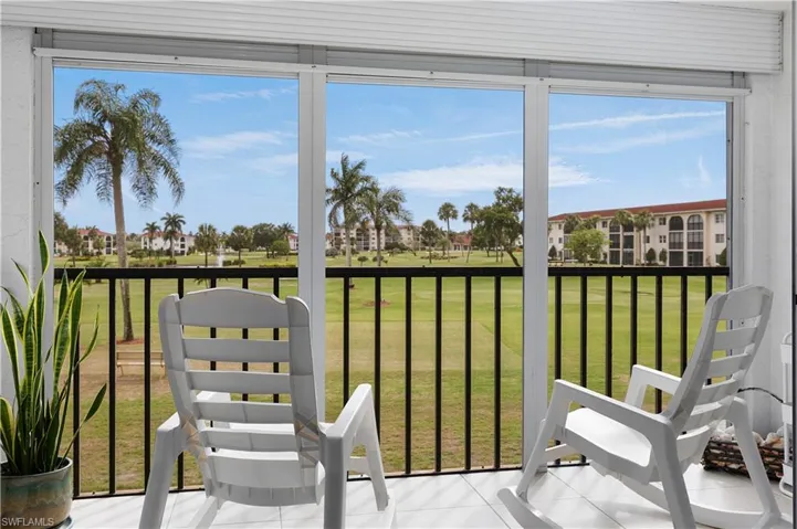 21 High Point Cir E # 206, Naples, Florida 34103