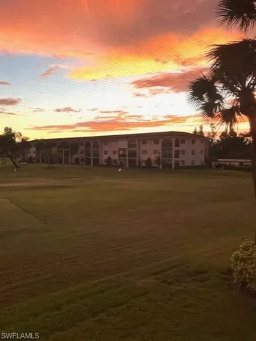 21 High Point Cir E # 206, Naples, Florida 34103