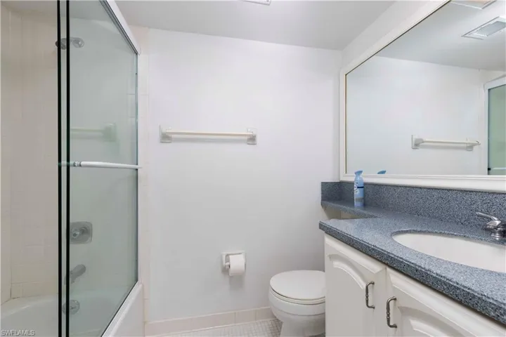 21 High Point Cir E # 206, Naples, Florida 34103