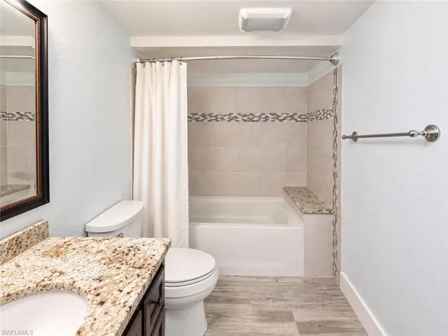 1168 Lake Mcgregor Dr 1a, Fort Myers, Florida 33919