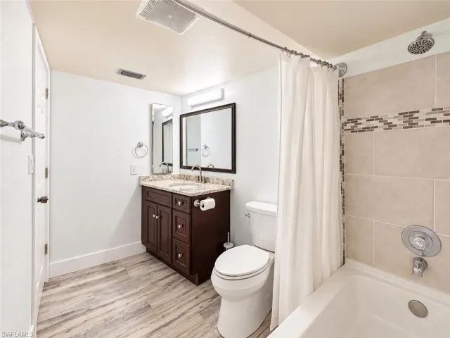 1168 Lake Mcgregor Dr 1a, Fort Myers, Florida 33919