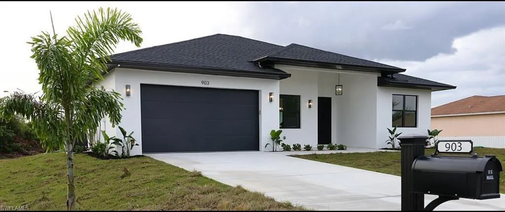 903  Sally N AVE, Lehigh Acres, FL 33971