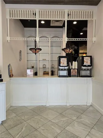Ice Cream Parlor - Coffee Bar