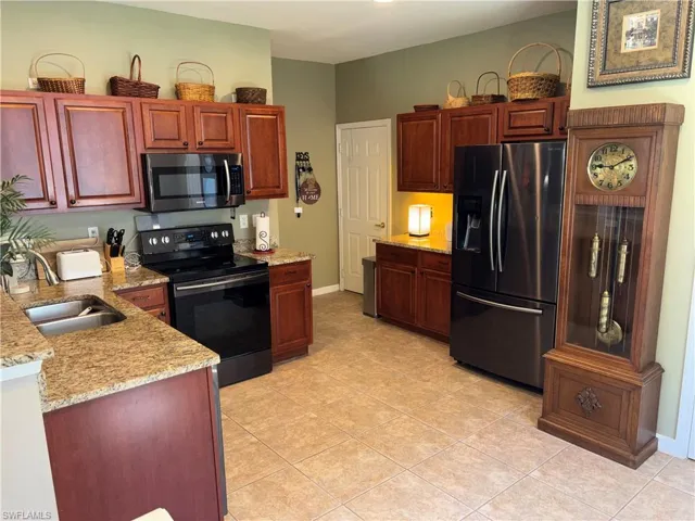 8271  Village Edge  CIR, Fort Myers, FL 33919