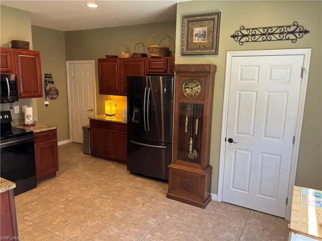 8271  Village Edge  CIR, Fort Myers, FL 33919