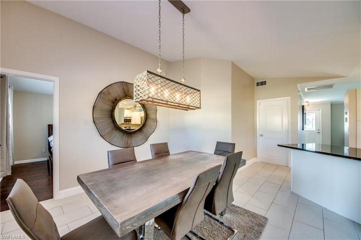 1221 SW 18th TER, CAPE CORAL FL 33991