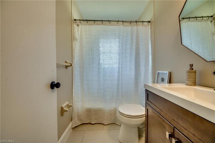 1221 SW 18th TER, CAPE CORAL FL 33991