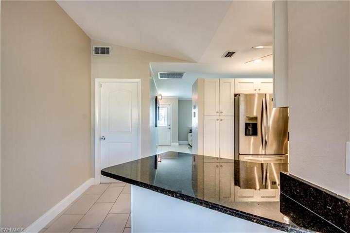 1221 SW 18th TER, CAPE CORAL FL 33991