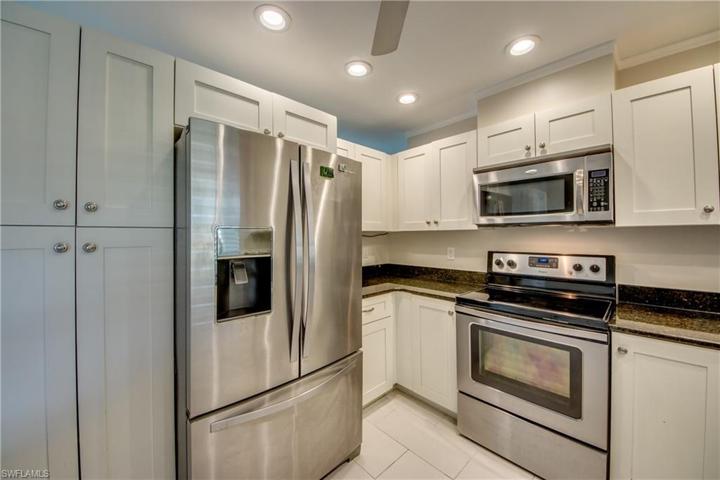 1221 SW 18th TER, CAPE CORAL FL 33991