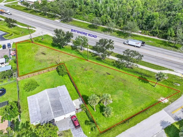 1402  Washington  DR, North Fort Myers, FL 33917
