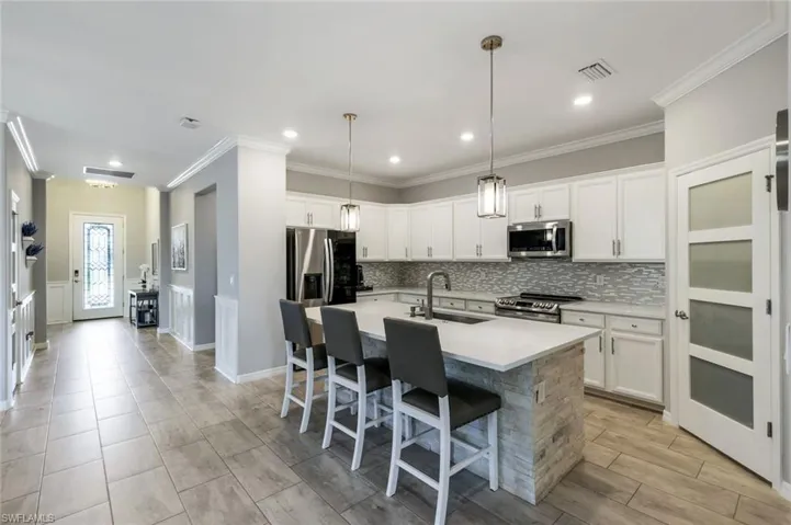 9385 Glenforest Dr, Naples Fl 34120