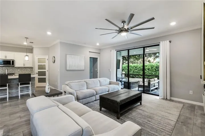 9385 Glenforest Dr, Naples Fl 34120