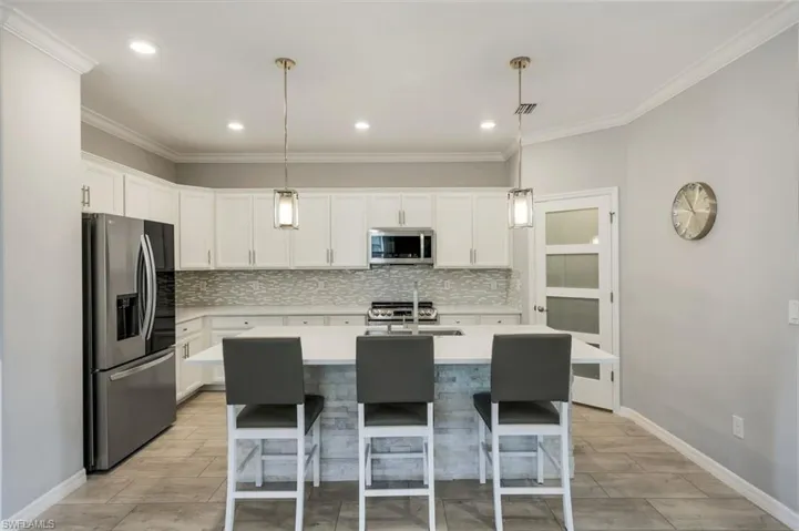 9385 Glenforest Dr, Naples Fl 34120