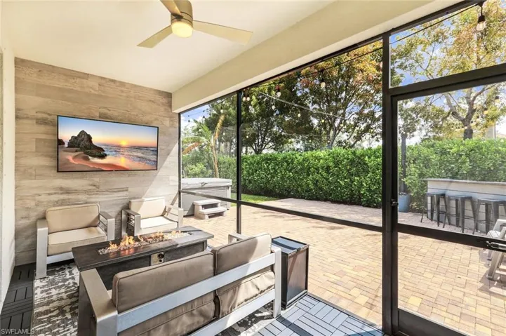 9385 Glenforest Dr, Naples Fl 34120