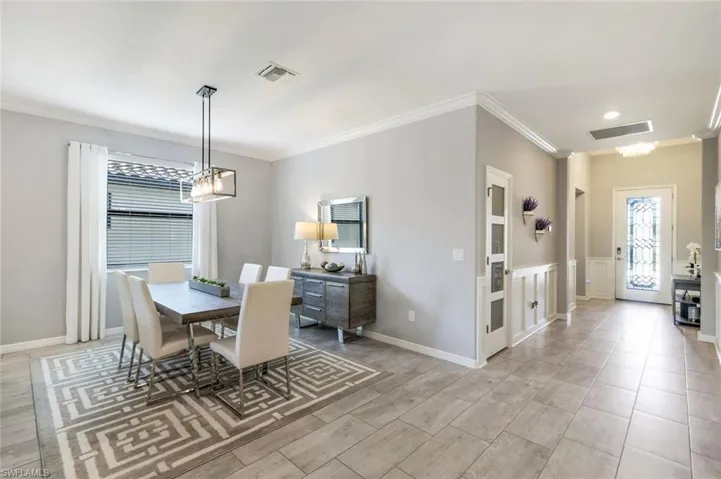 9385 Glenforest Dr, Naples Fl 34120