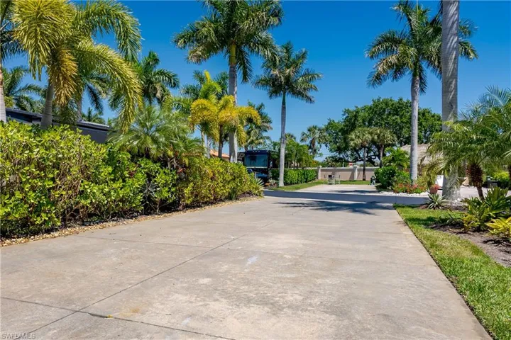 13588 Snook Cir, Naples Fl 34114