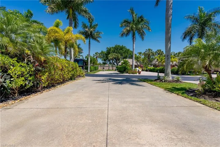 13588 Snook Cir, Naples Fl 34114