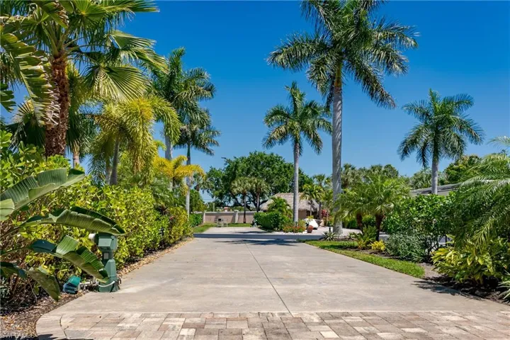 13588 Snook Cir, Naples Fl 34114