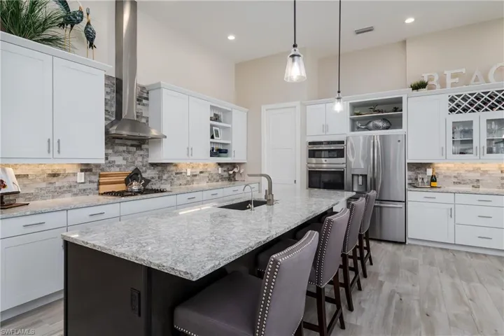 1017  Admiralty  CT, Marco Island, FL 34145
