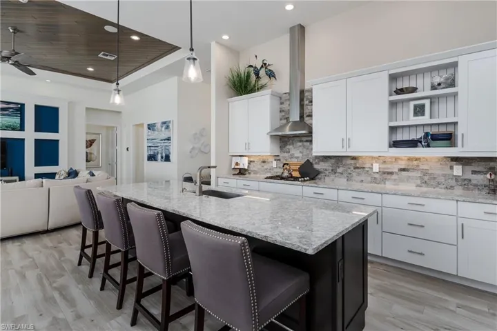 1017  Admiralty  CT, Marco Island, FL 34145