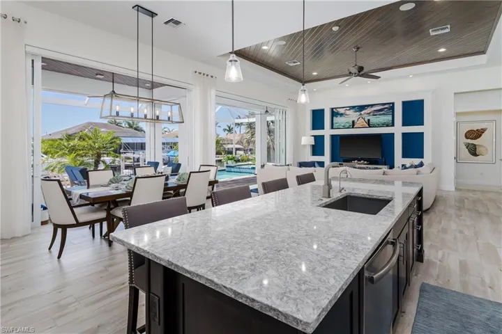 1017  Admiralty  CT, Marco Island, FL 34145