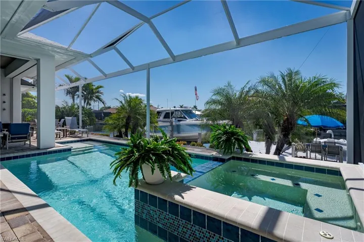 1017  Admiralty  CT, Marco Island, FL 34145