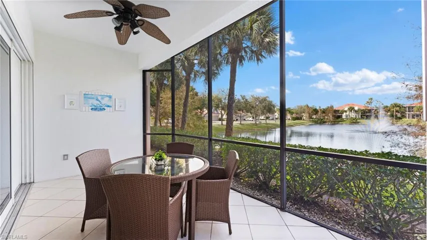 7876  Hawthorne  DR, Naples, FL 34113