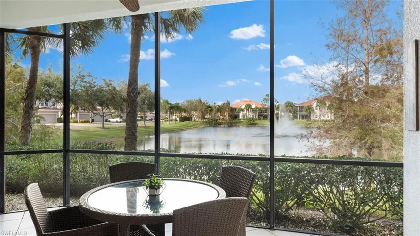 7876  Hawthorne  DR, Naples, FL 34113