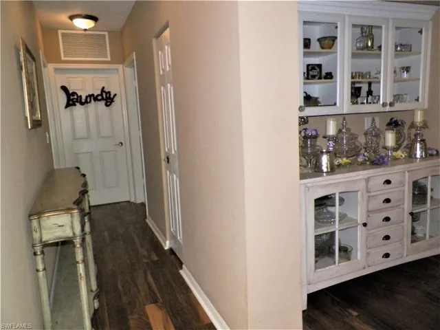 Hall to Guest Quarters
