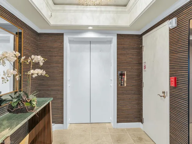 1050  Borghese  LN, Naples, FL 34114