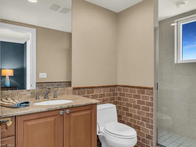 1050  Borghese  LN, Naples, FL 34114