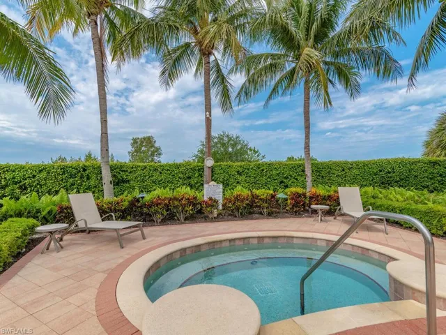 1050  Borghese  LN, Naples, FL 34114