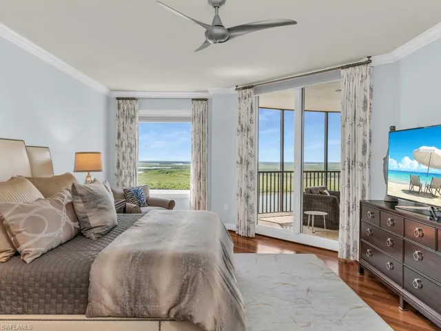 1050  Borghese  LN, Naples, FL 34114