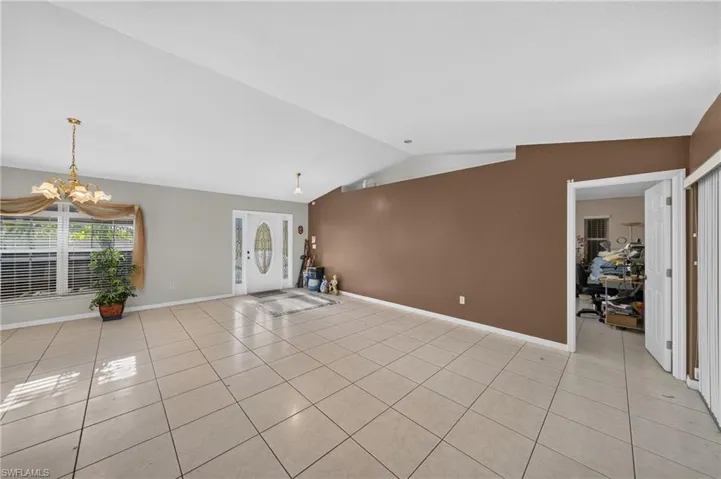 1224 Nw 38th Ave, Cape Coral, Florida 33993