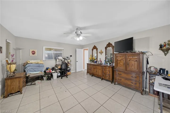 1224 Nw 38th Ave, Cape Coral, Florida 33993