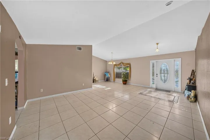 1224 Nw 38th Ave, Cape Coral, Florida 33993