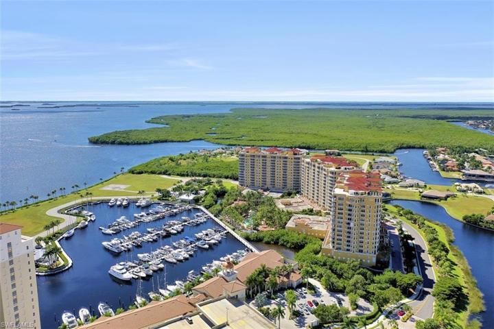 Great waterfront location