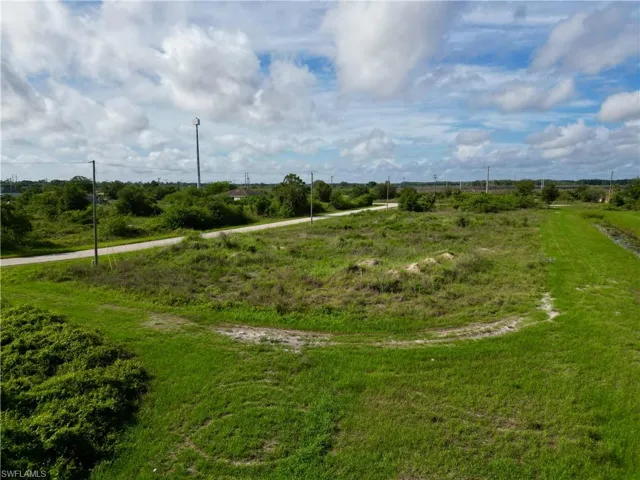 1009 Kirkwood St, Lehigh Acres, Florida 33974