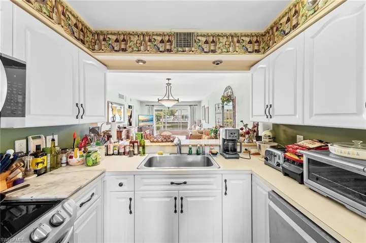 174 Pebble Shores Dr # 103, Naples, Florida 34110