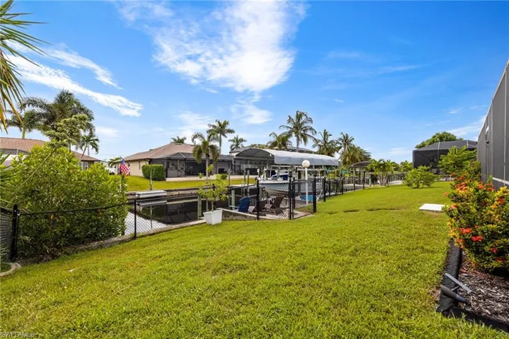 2017 Se 17th Pl, Cape Coral, Florida 33990