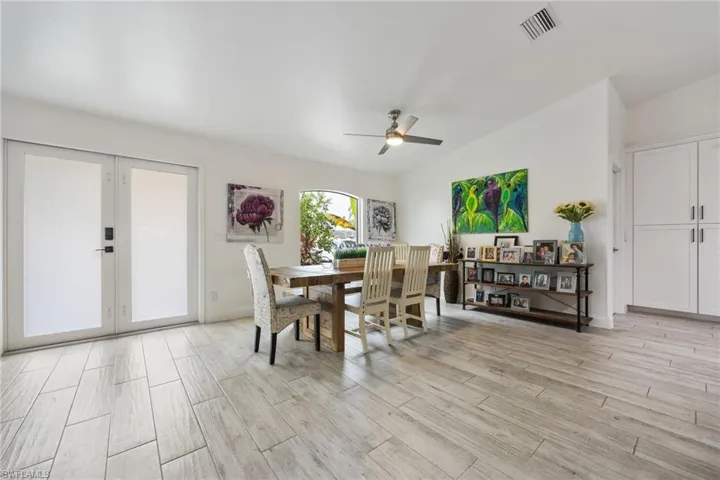 2017 Se 17th Pl, Cape Coral, Florida 33990
