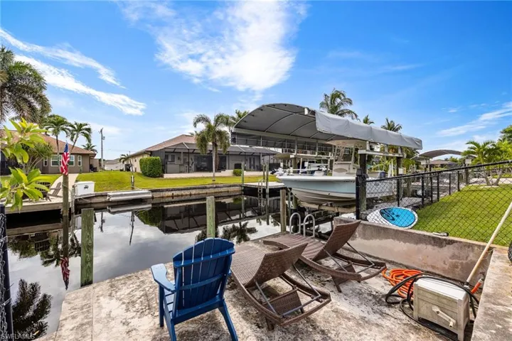 2017 Se 17th Pl, Cape Coral, Florida 33990